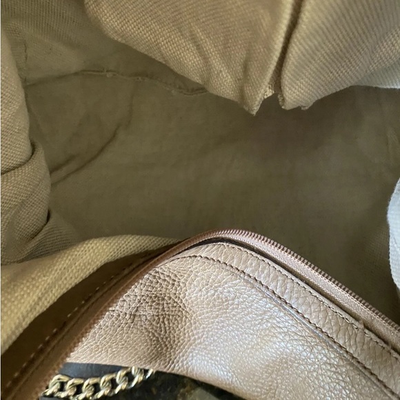 Gucci Soho Chain Hobo Leather Medium Taupe Light Brown Pebbled Leather P - Picture 4 of 12